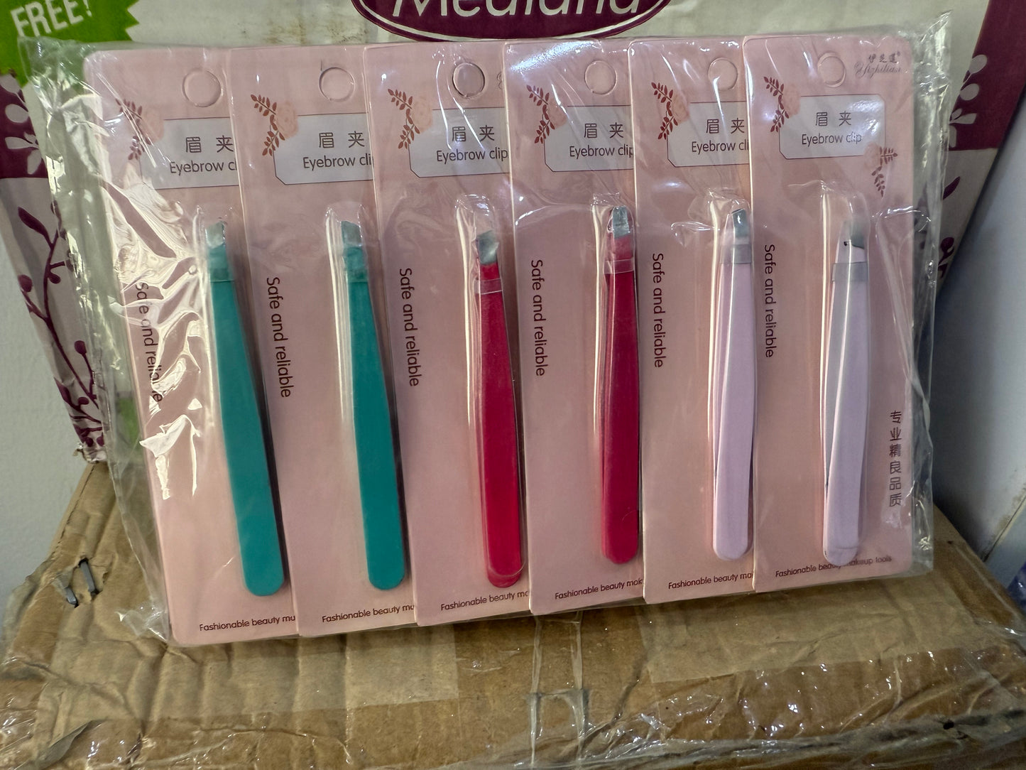 Frontal plucker pin